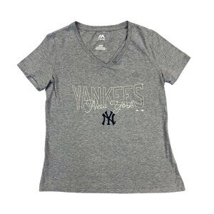 Majestic MLB Women's New York Yankees V-Neck Gray T-Shirt Size Small